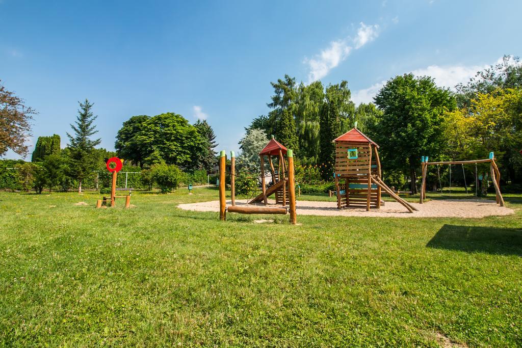 Penzion V Parku Cejkovice  Exterior photo